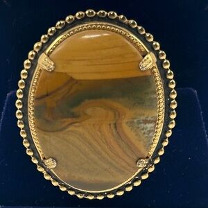 Vintage Agate Gold and Brown Brooch With Natural Design​​​
